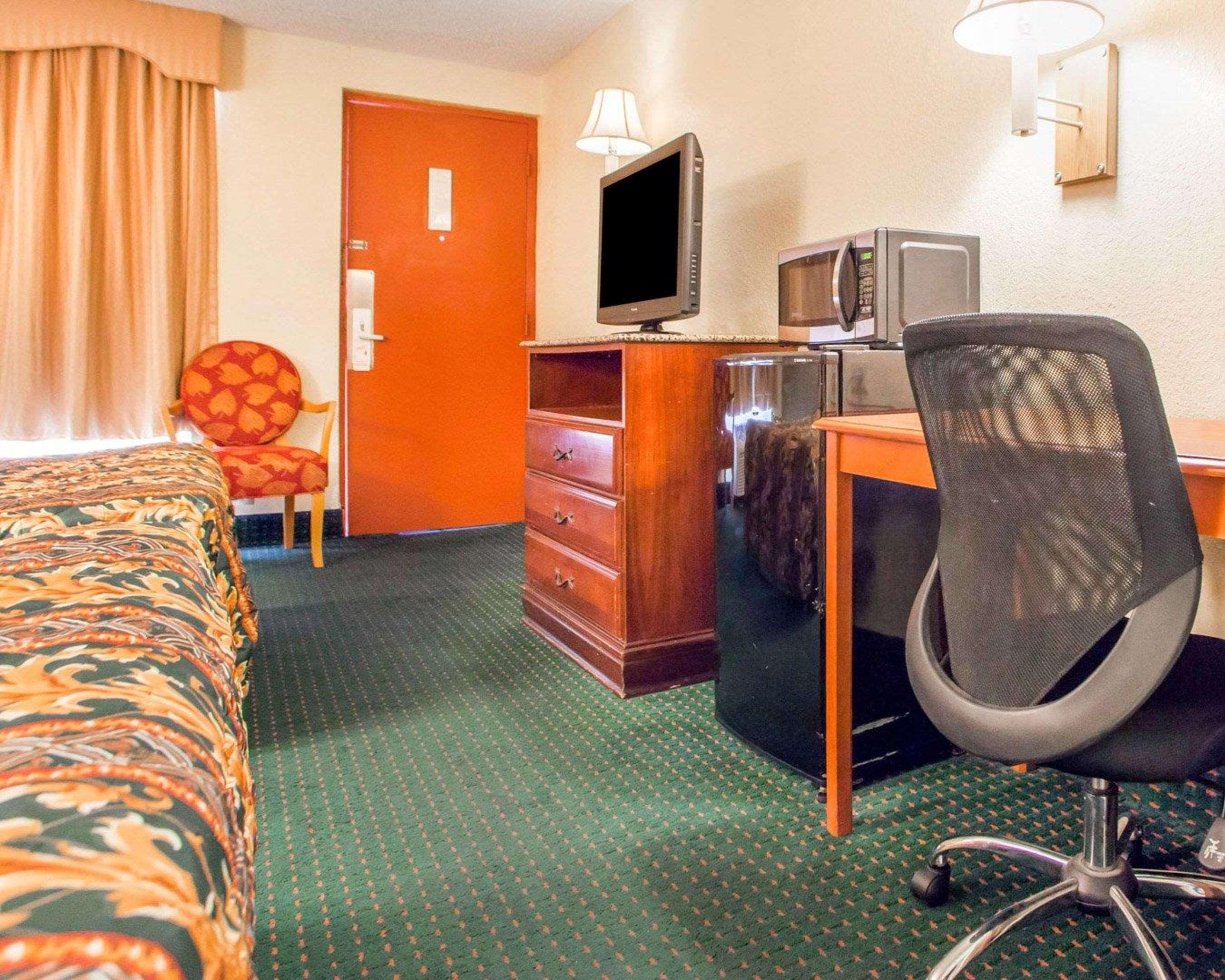 Rodeway Inn Mount Laurel Hwy 73 Exteriér fotografie