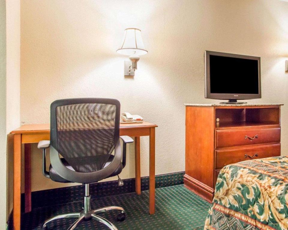 Rodeway Inn Mount Laurel Hwy 73 Exteriér fotografie